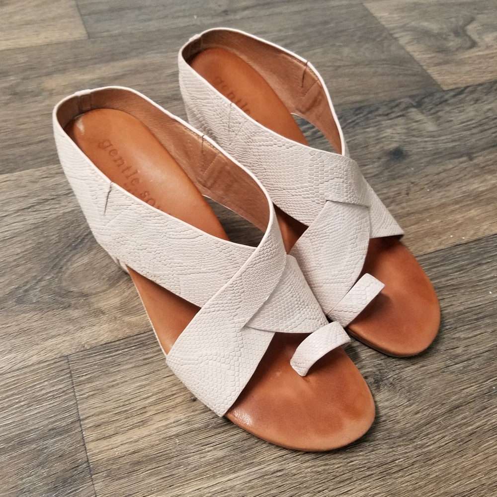 Gentle Souls Inna snake wedge sandals size 7.5